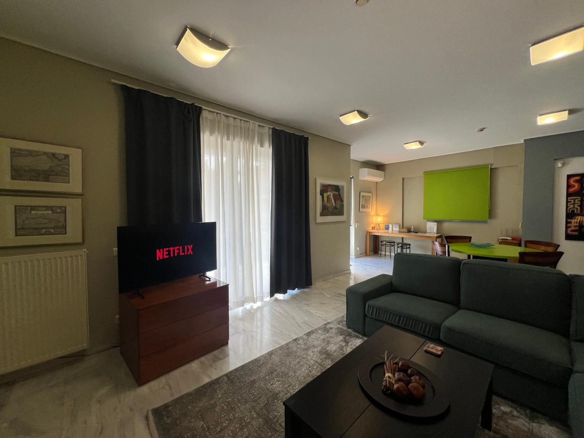 Green Apartment Near Marousi Hospitals & Oaka, By Promoshomes Maroussi Екстер'єр фото